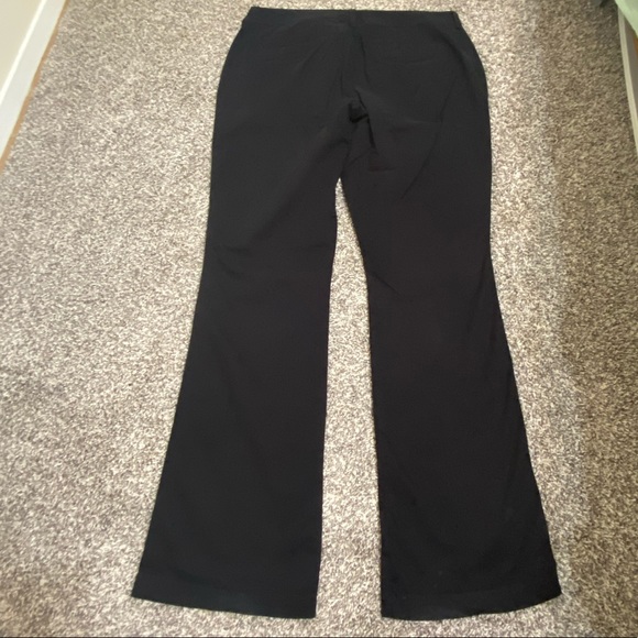 Old navy women’s black jeans size 14 - Picture 3 of 3